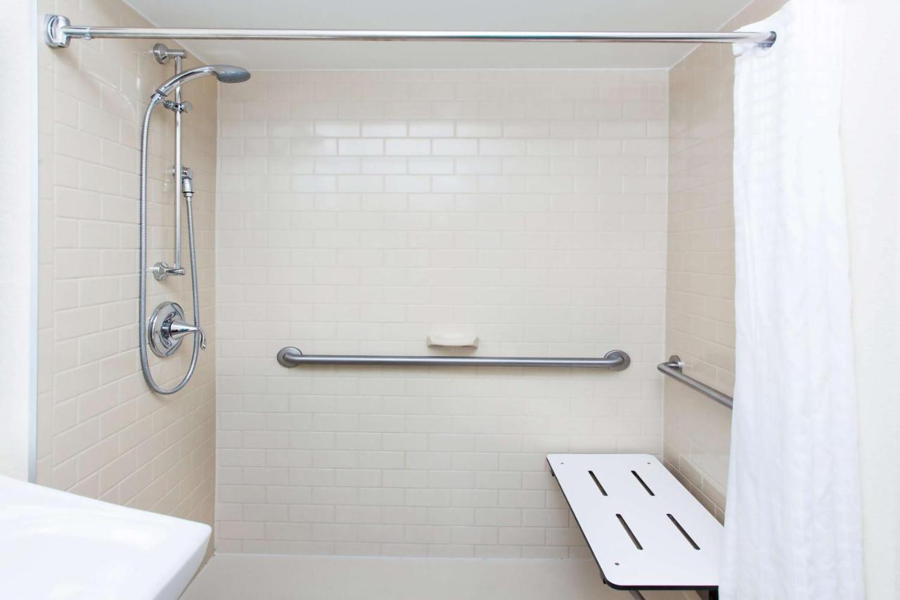 Sonesta Simply Suites Detroit Warren Bagian luar foto