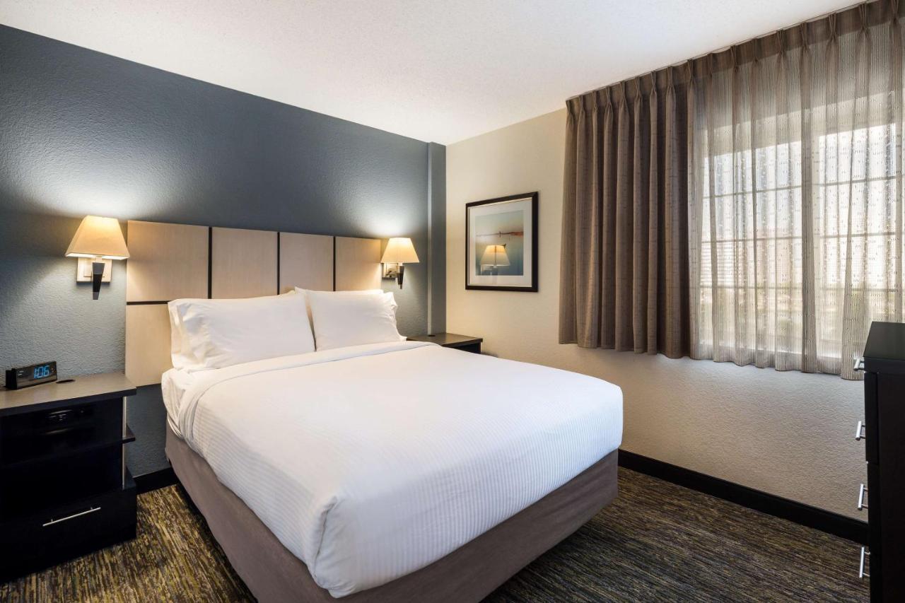 Sonesta Simply Suites Detroit Warren Bagian luar foto