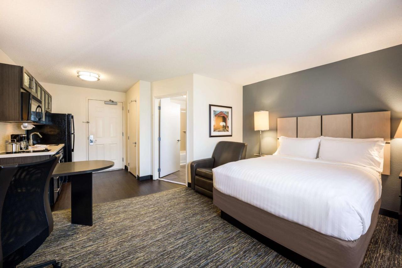 Sonesta Simply Suites Detroit Warren Bagian luar foto